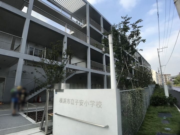 ベイルーム新子安の周辺