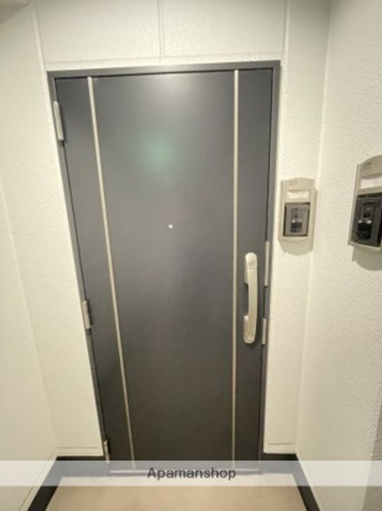 神奈川県横浜市中区曙町3丁目の賃貸マンションの内装