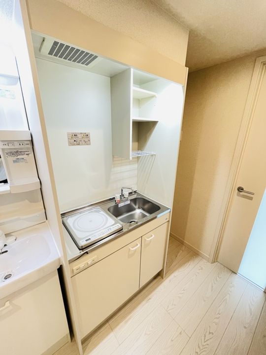 神奈川県横浜市南区榎町1丁目の賃貸アパートのキッチン