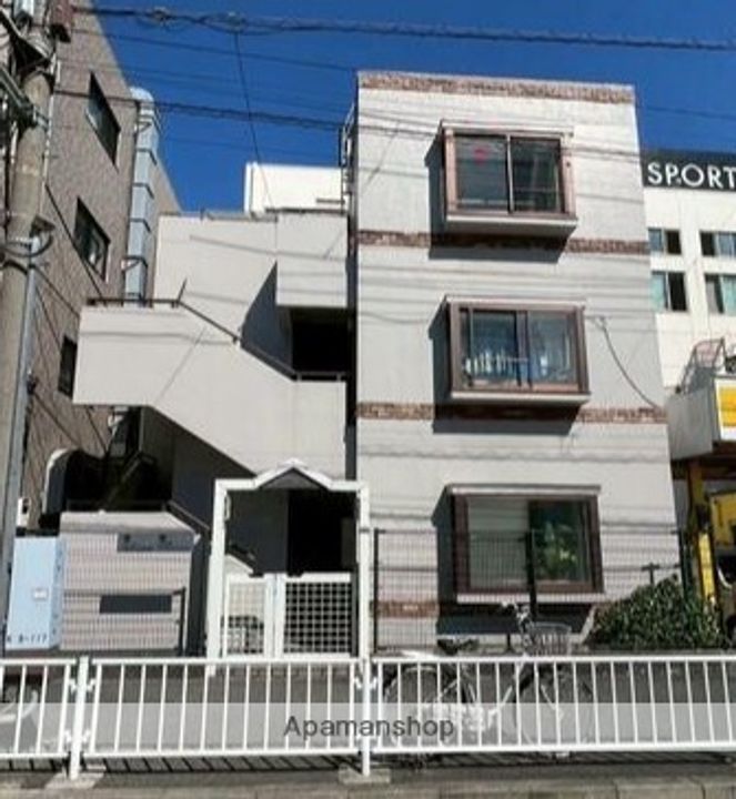 第7三基ハイツの外観