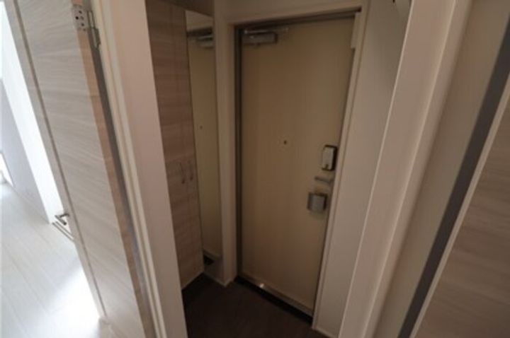 SKEY RESIDENCE塚越(スカイエレジデンスツカゴシ)の玄関