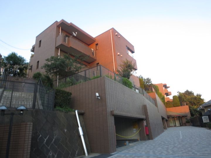 神奈川県横浜市港北区大豆戸町の賃貸マンションの外観