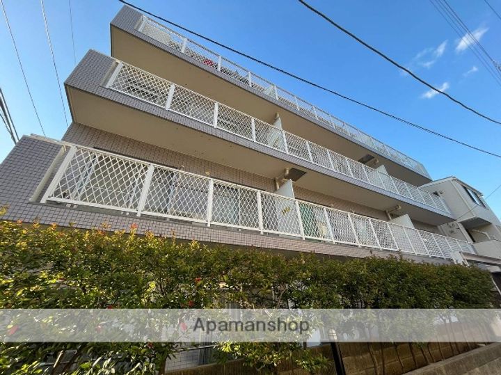 神奈川県横浜市磯子区磯子2丁目の賃貸マンション203の外観
