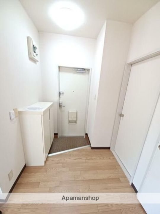 ブルーグレイス能見台の玄関