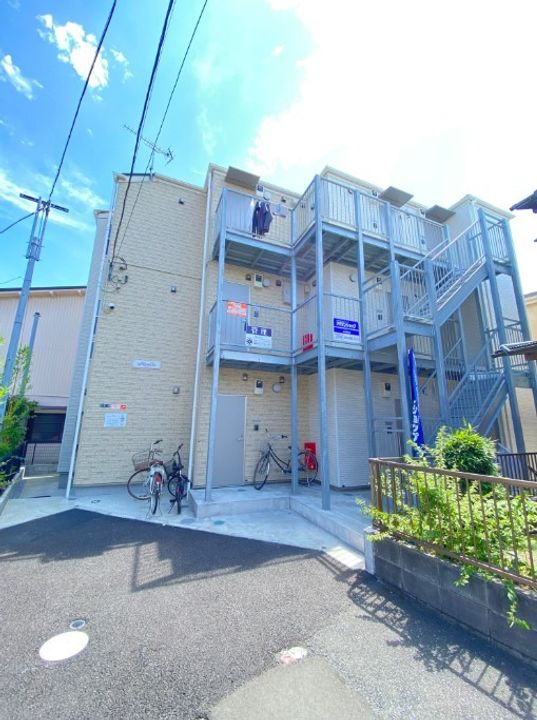 神奈川県横浜市金沢区寺前2丁目の賃貸アパートの外観