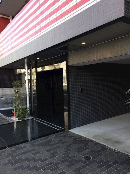 神奈川県横浜市南区前里町3丁目の賃貸マンションの外観