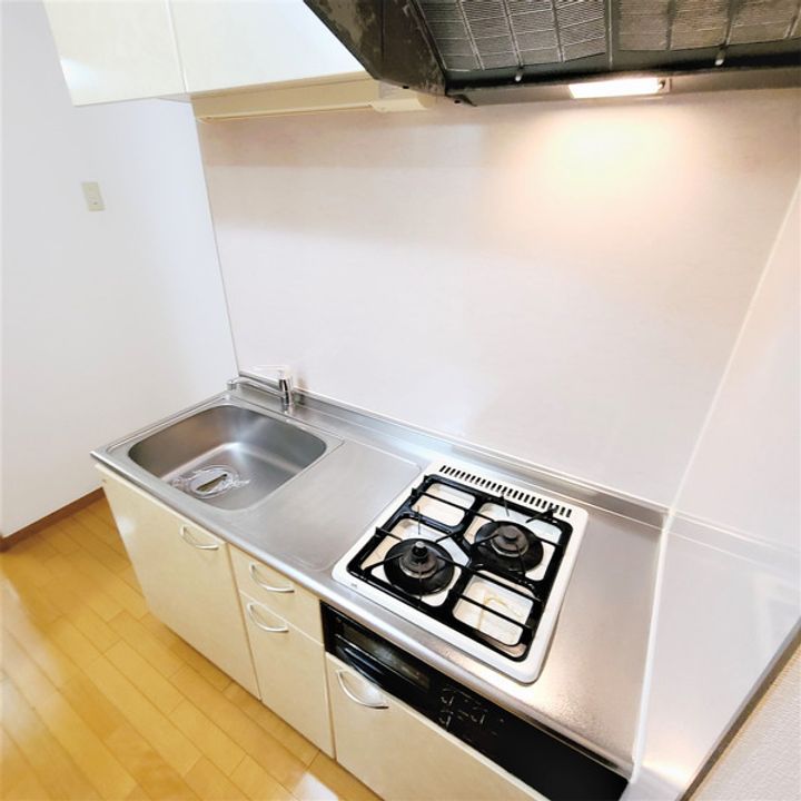 神奈川県横浜市戸塚区川上町の賃貸アパートのキッチン