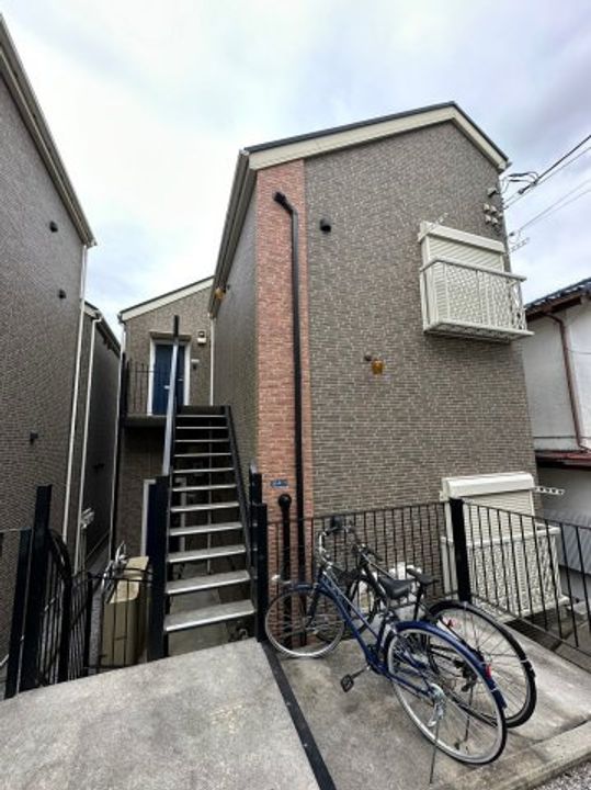 神奈川県横浜市南区永田南1丁目の賃貸アパートの外観