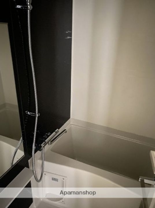 神奈川県横浜市南区前里町4丁目の賃貸マンションの風呂