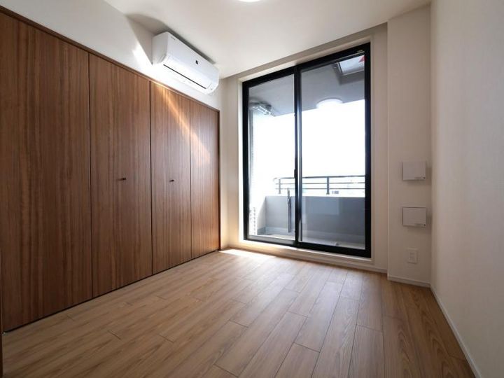神奈川県厚木市中町4丁目の賃貸マンションの居間