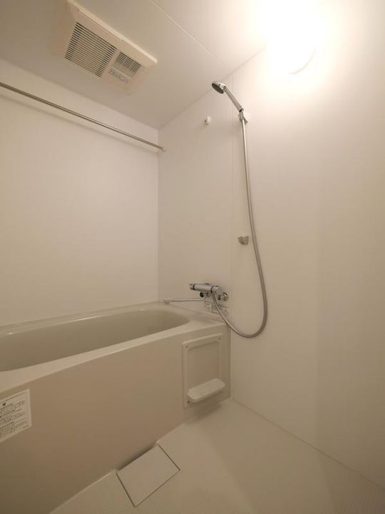 神奈川県厚木市中町4丁目の賃貸マンションの風呂