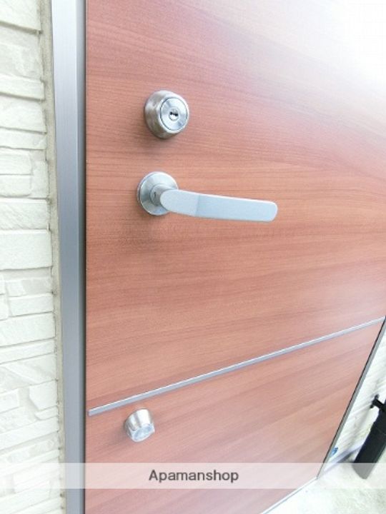 ウィズ・プレイス ナナの玄関