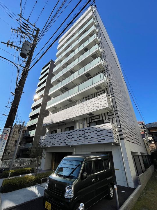 神奈川県横浜市神奈川区西神奈川1丁目の賃貸マンションの外観