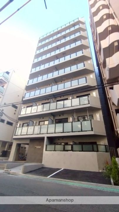 クレヴィスタ阪東橋の外観