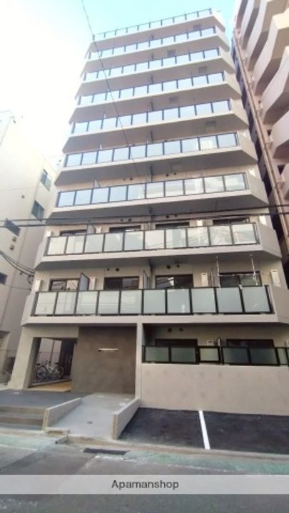 クレヴィスタ阪東橋の外観