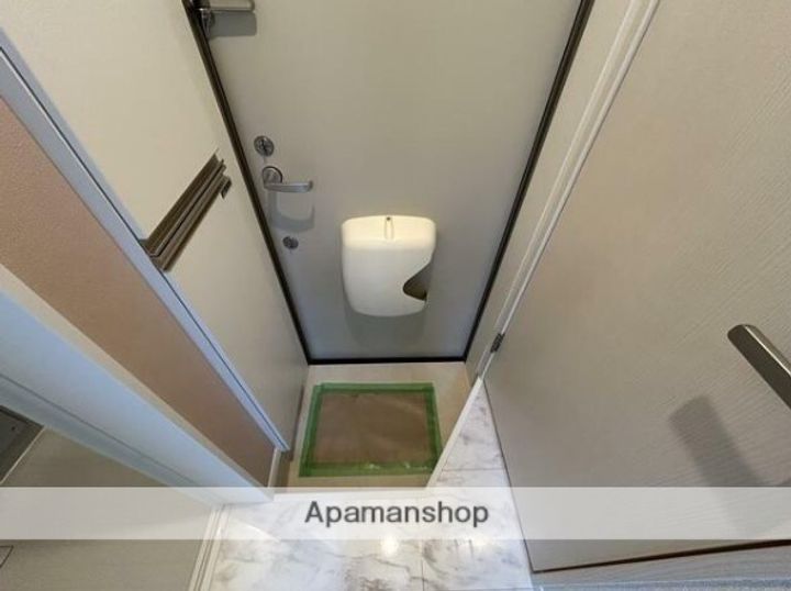 クレセントパーク六浦の玄関