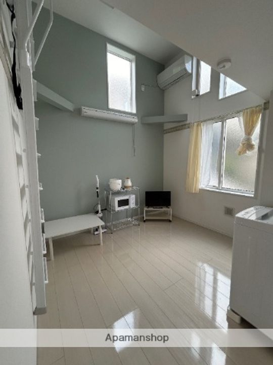 BRICKS三ツ境の玄関