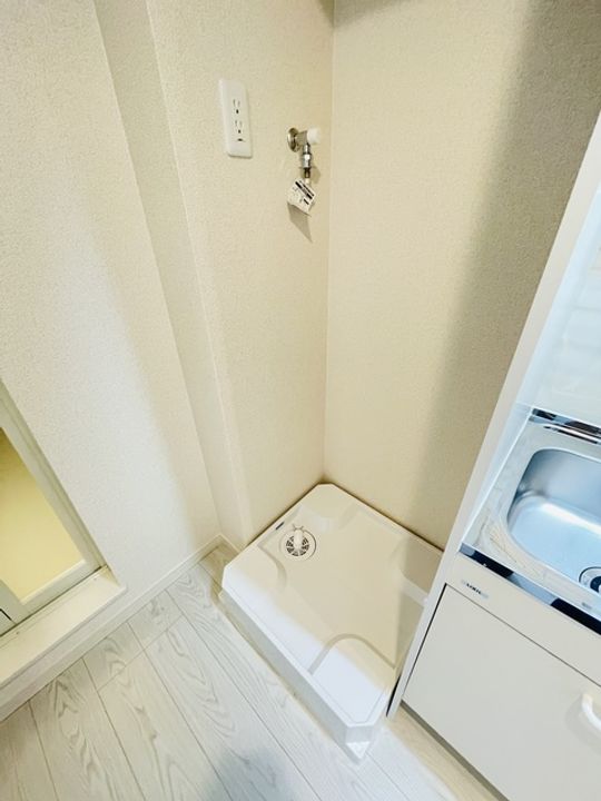 神奈川県横浜市南区榎町1丁目の賃貸アパートの内装