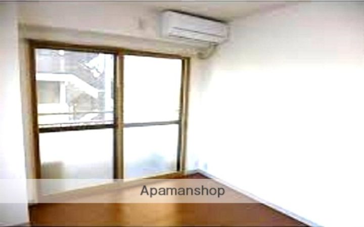 エクセレント玉川の居間