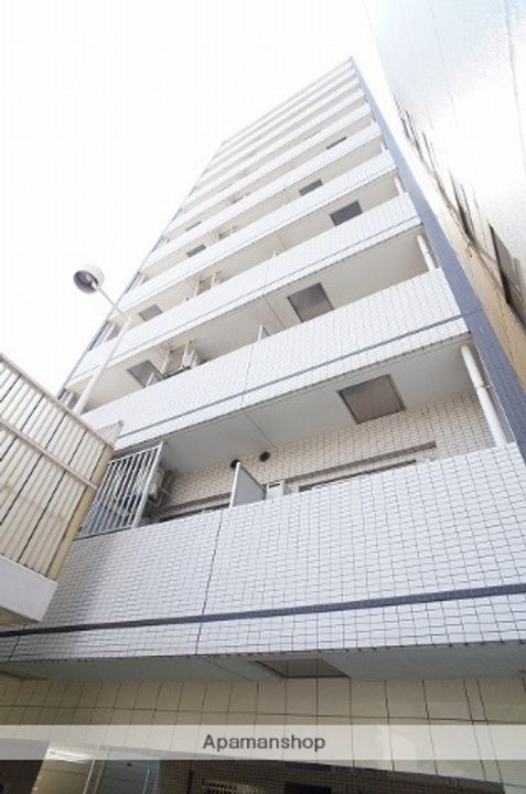 神奈川県横浜市神奈川区西神奈川1丁目の賃貸マンションの外観