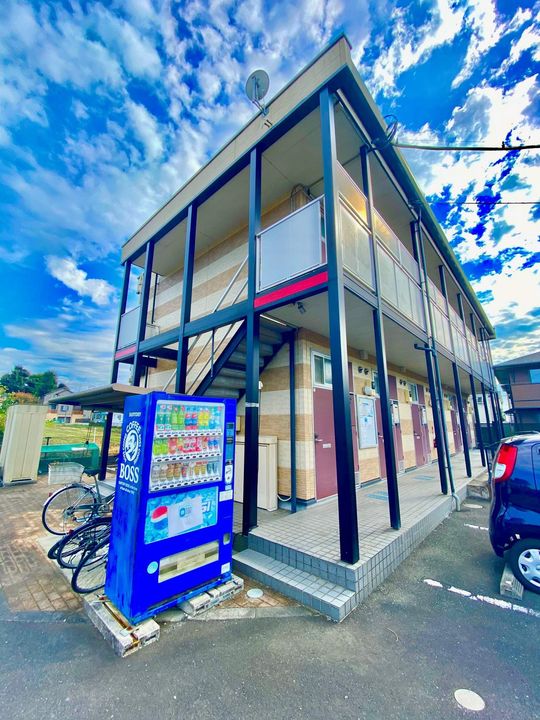 レオパレス百合の外観