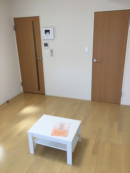 クレイノリーブル横浜の居間