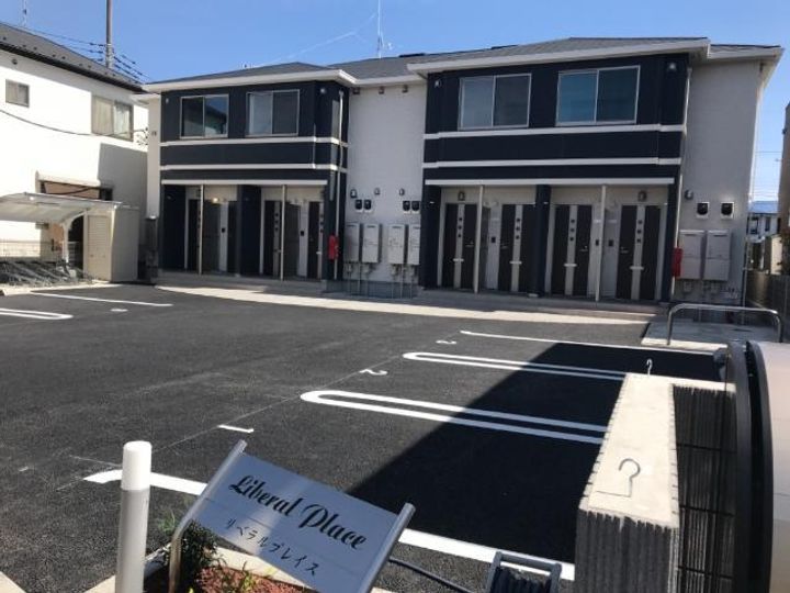 リベラルプレイスの外観