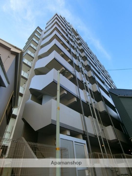 神奈川県横浜市南区新川町5丁目の賃貸マンションの外観