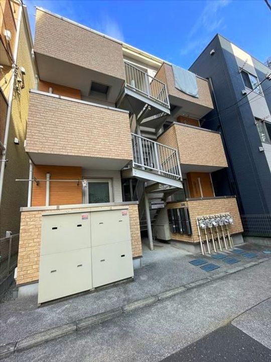 メゾン磯子の外観