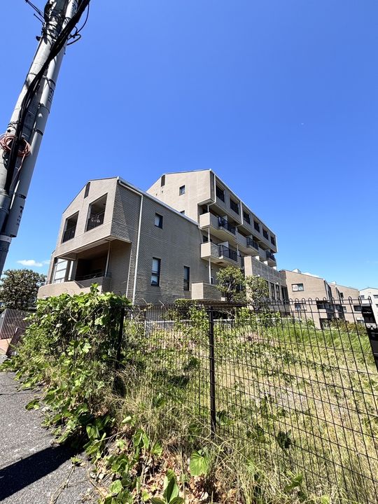 神奈川県横浜市都筑区富士見が丘の賃貸マンションの外観