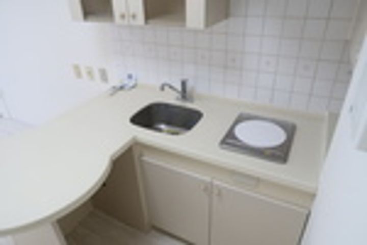 神奈川県横浜市栄区桂町の賃貸マンションのキッチン