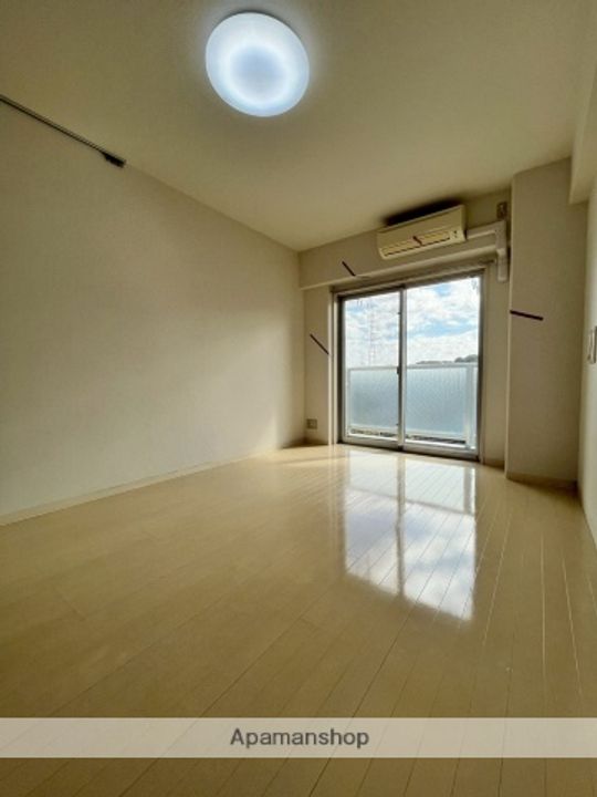 神奈川県横浜市都筑区東山田町の賃貸マンションの内装