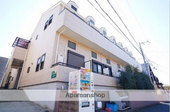 神奈川県藤沢市亀井野の賃貸アパートの外観