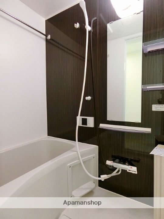 神奈川県横浜市港北区仲手原2丁目の賃貸アパートの風呂