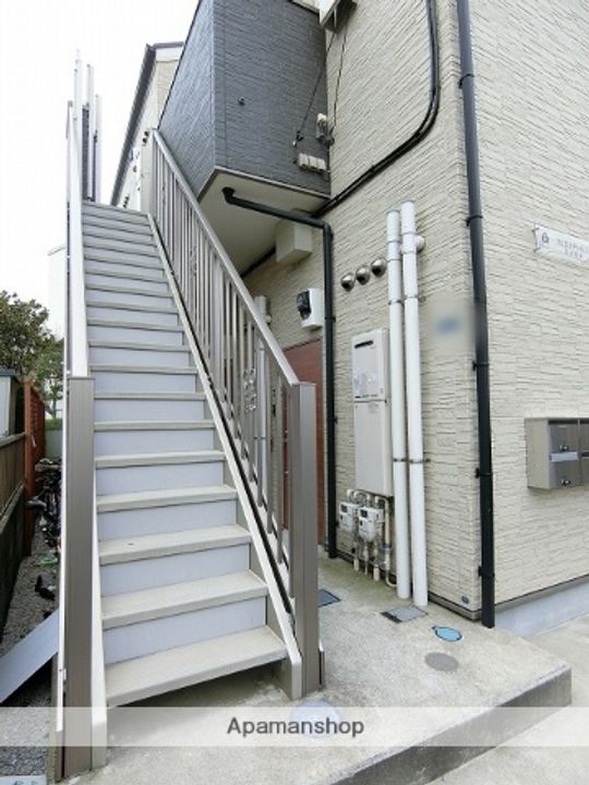 ウィズ・プレイス ナナの外観