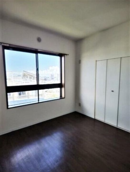 神奈川県横浜市神奈川区中丸の賃貸マンションの内装