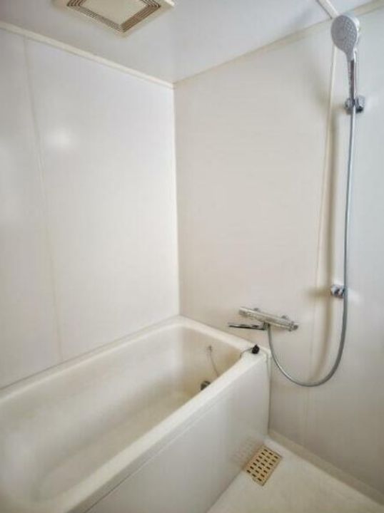 神奈川県横浜市神奈川区中丸の賃貸マンションの風呂