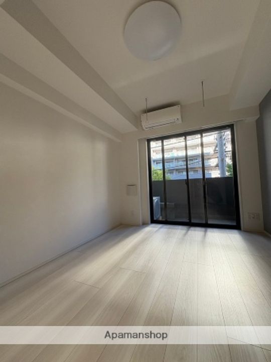 RELUXIA GRANDE 横濱吉野町の居間