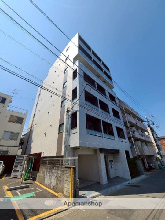 神奈川県横浜市神奈川区大口通の賃貸マンションの外観