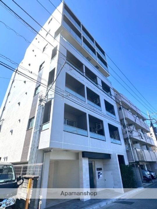 神奈川県横浜市神奈川区大口通の賃貸マンションの外観