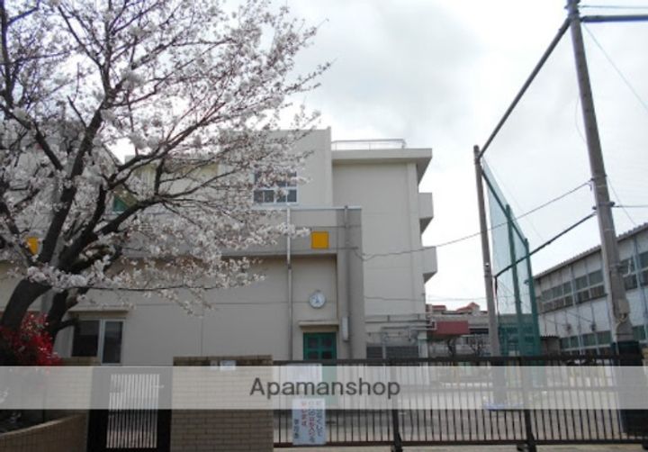 神奈川県横浜市港北区日吉本町6丁目の賃貸アパートの周辺