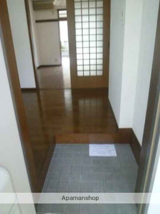 すみれハウスの玄関