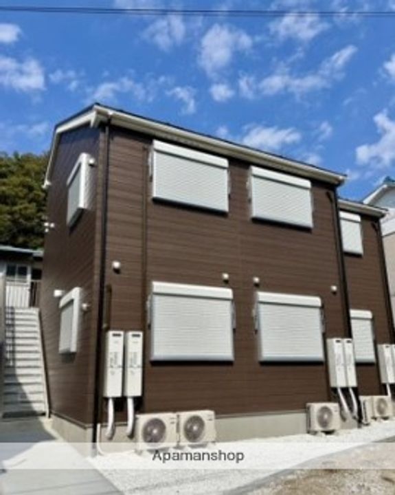 GRENADE横須賀の外観