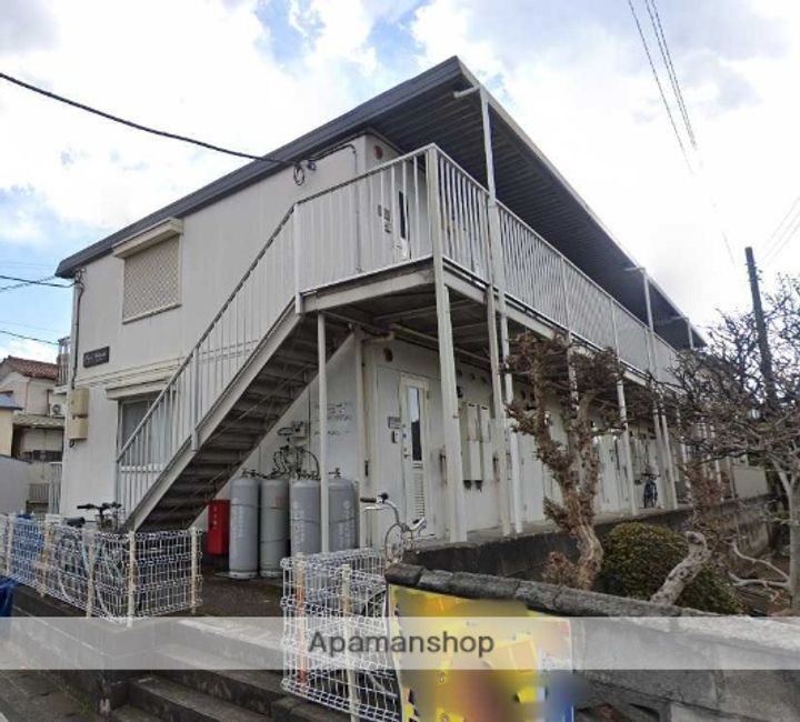 パークヨコチョーの外観