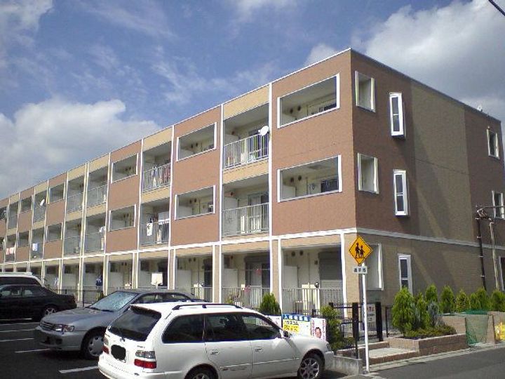 グリーンヒルズ大澤Bの外観