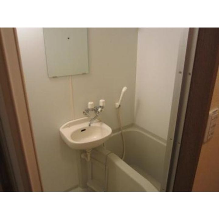 アムール リヴェールの風呂