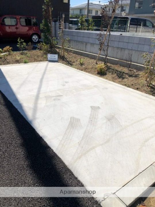 ガレージハウスTODABASEの外観