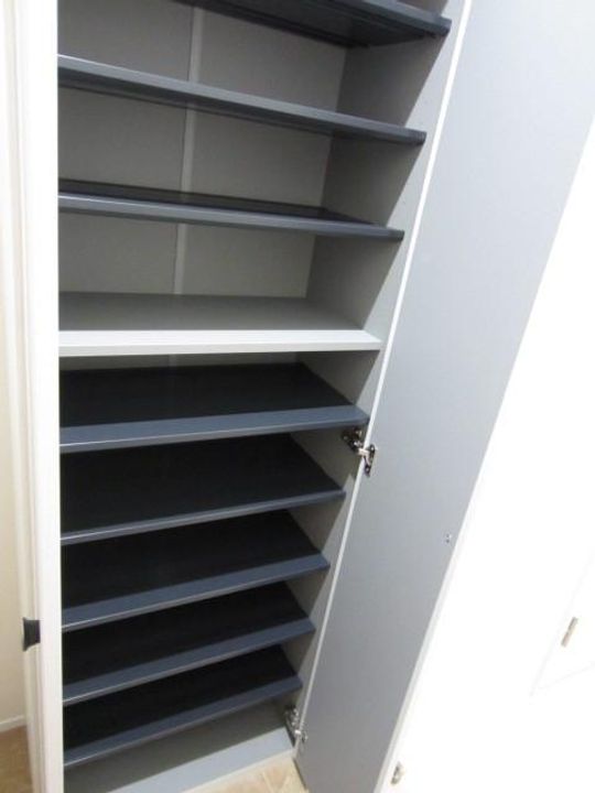 アルカディア105号室の玄関