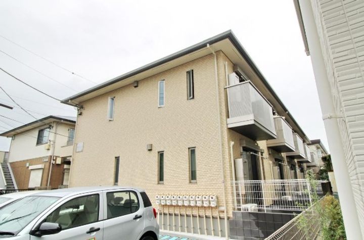 アルカディア105号室の外観