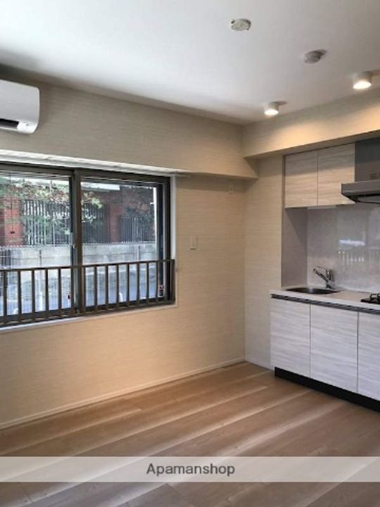 VER FLAT(ベール フラット)の居間